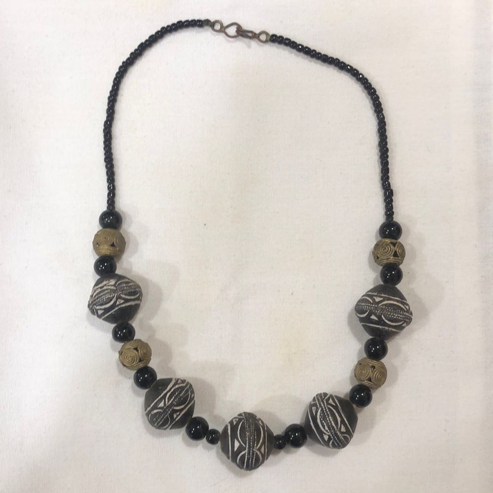 Artisan Ghana Black White Clay Glass Metal Bead Necklace 21 Inch EUC